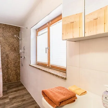 アパート Bernstein