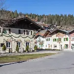 Apartament Bernstein *