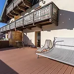 Bernstein Apartament