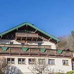 Bernstein Apartament